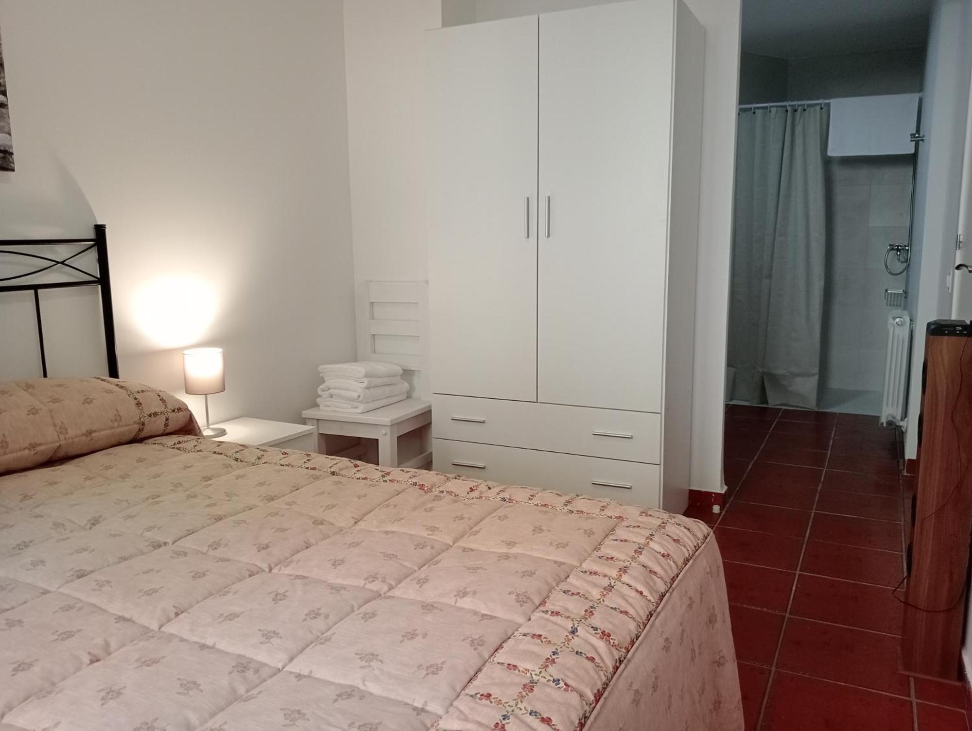 Apartamentos La Piedra En Pleno Centro Historico Con Dos Dormitorios Y Dos Banos Нахера Экстерьер фото