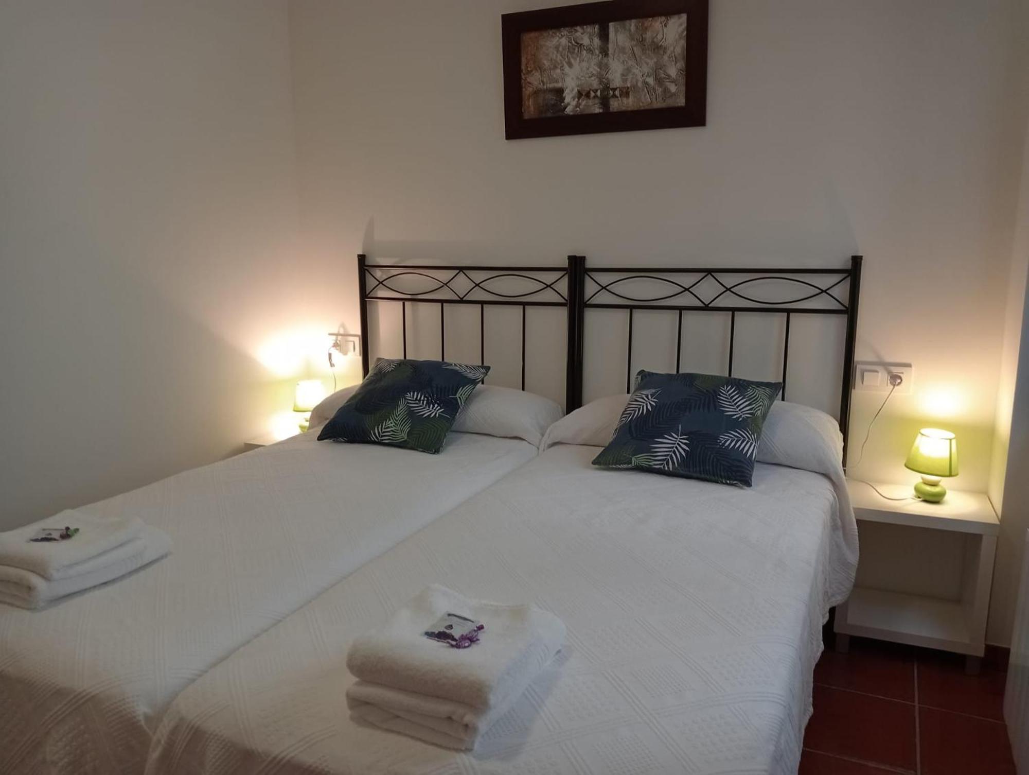 Apartamentos La Piedra En Pleno Centro Historico Con Dos Dormitorios Y Dos Banos Нахера Экстерьер фото